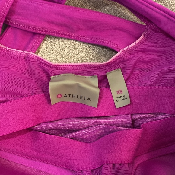 Athleta - Stride Punch and Crunch Tank. Size XS - Picture 3 of 10